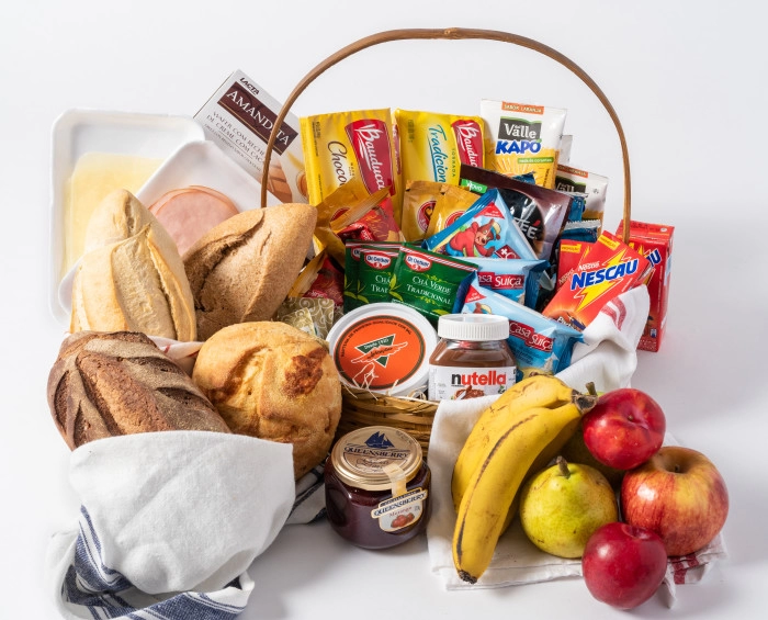 Cesta de Café da Manhã Especial Para Três Pessoas